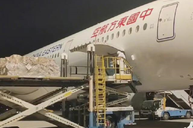 航空急件速遞,機(jī)場(chǎng)發(fā)貨怎樣辦理